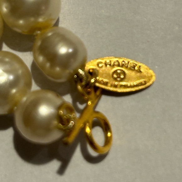 Rare Vintage Chanel Gripoix Pearl Bracelet - Picture 3 of 4